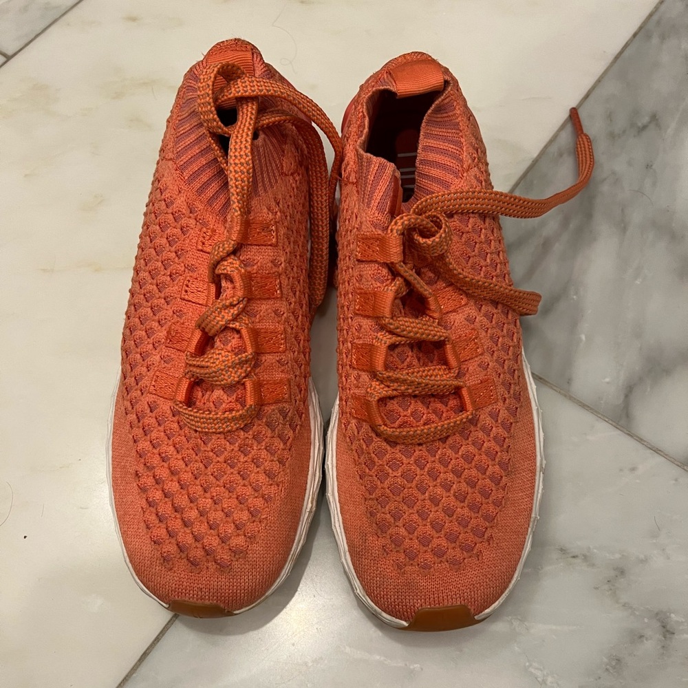 Used NOBULL Coral Knit Runners. Womens. Size 8.